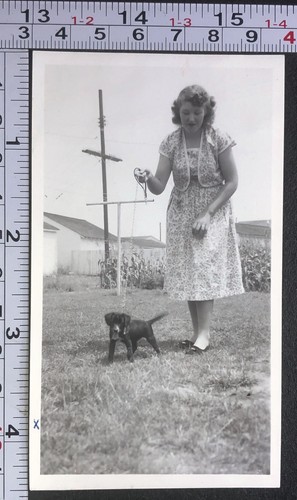 Woman dress walking - in,